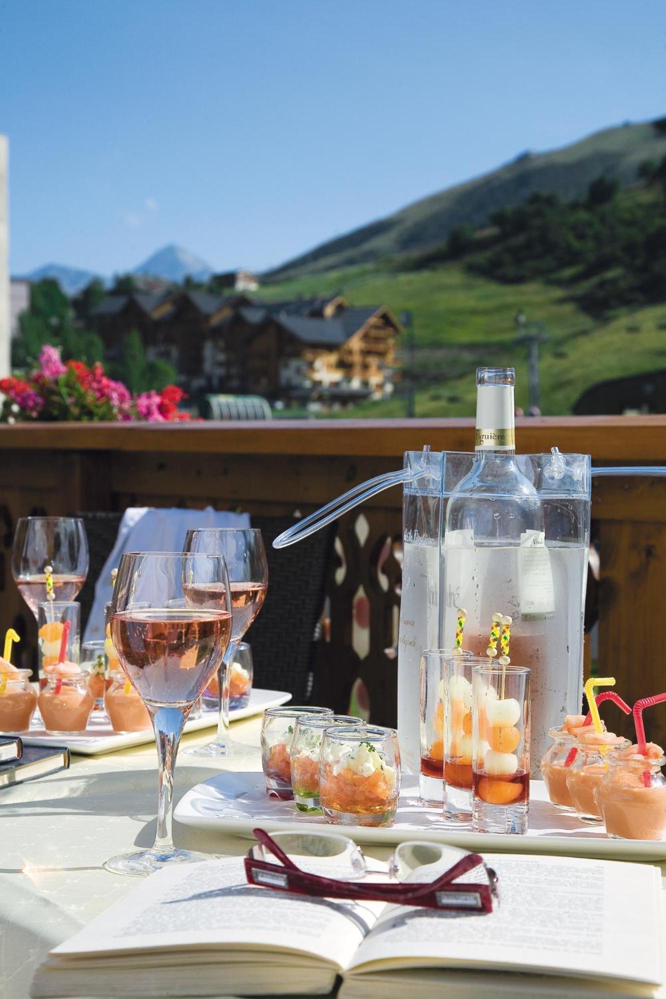 Hotel Les Soldanelles Fontcouverte-la-Toussuire Eksteriør billede